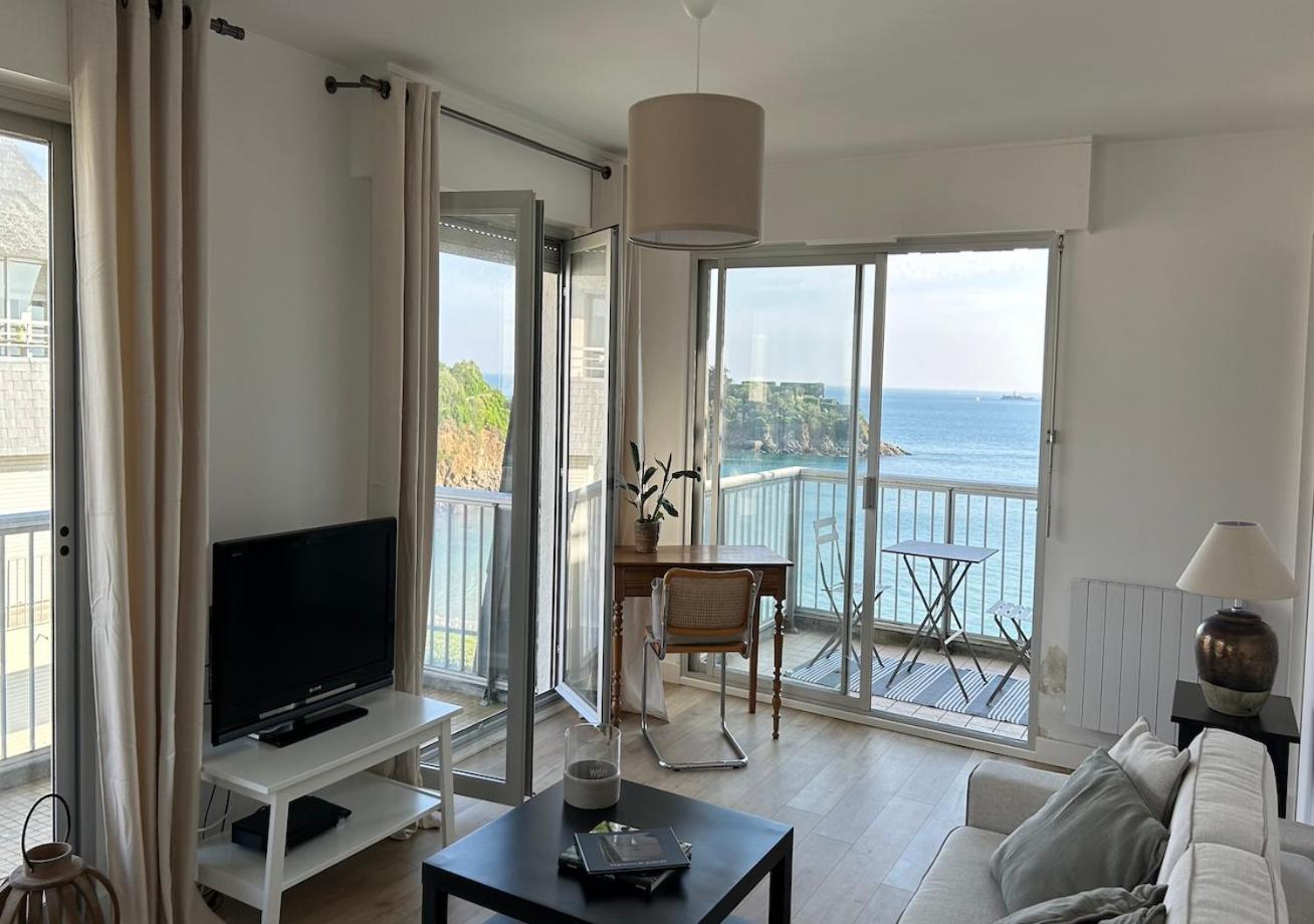Appartement Pied Dans L'Eau - La Comtesse Saint-Quay-Portrieux Exteriér fotografie