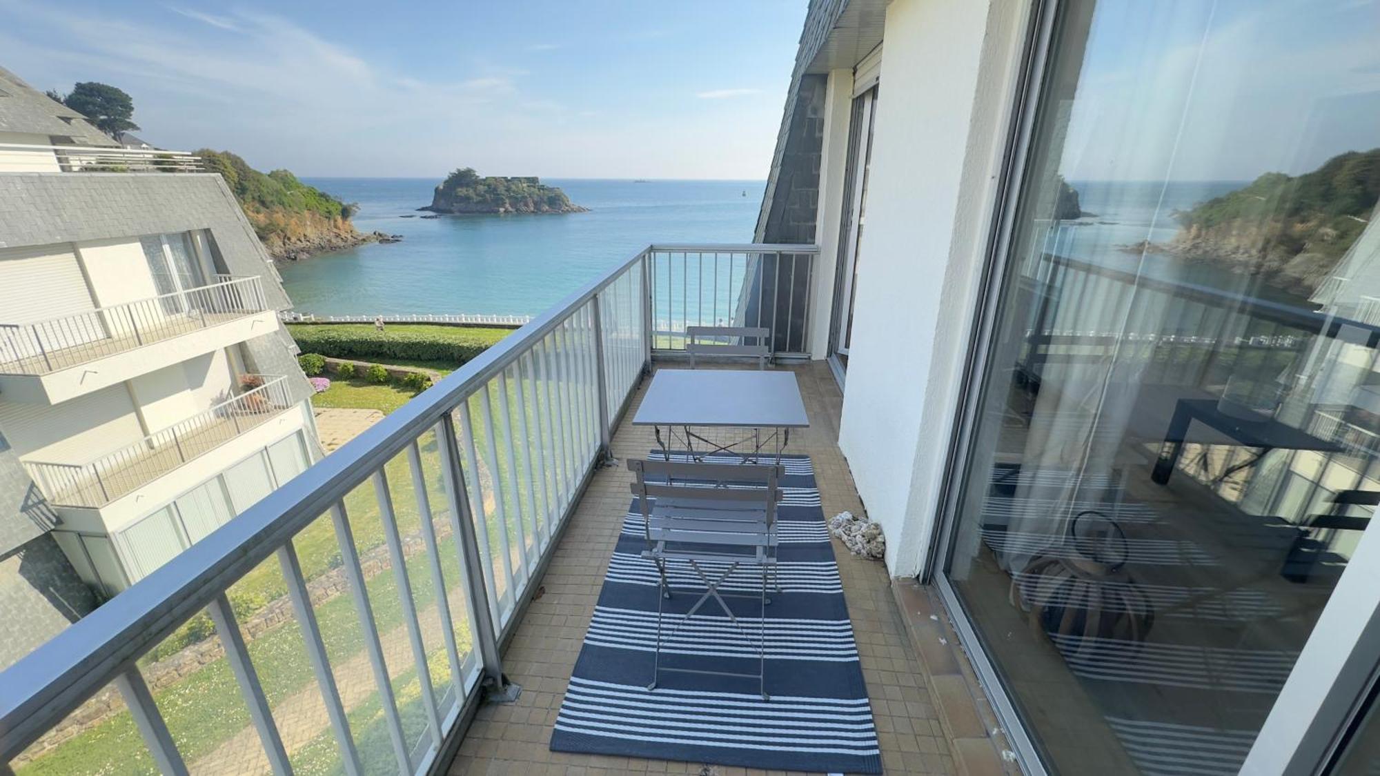 Appartement Pied Dans L'Eau - La Comtesse Saint-Quay-Portrieux Exteriér fotografie